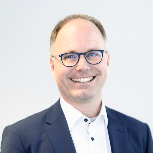 ESE GmbH - Kontakt - Lars Schnieder | CEO