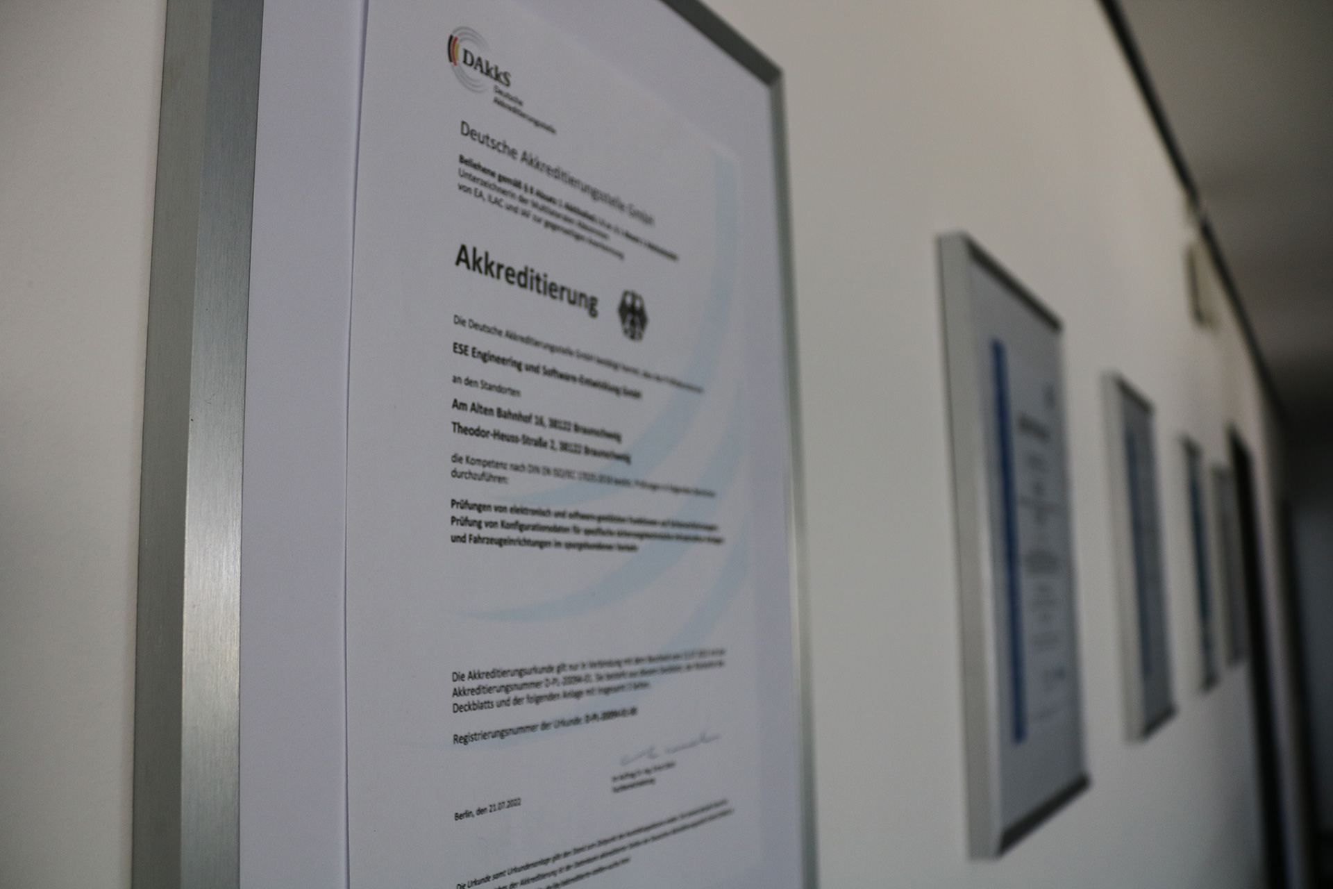 Mehr über den Artikel erfahren Technology to Trust – Erstakkreditierung des Prüflaboratoriums der ESE GmbH